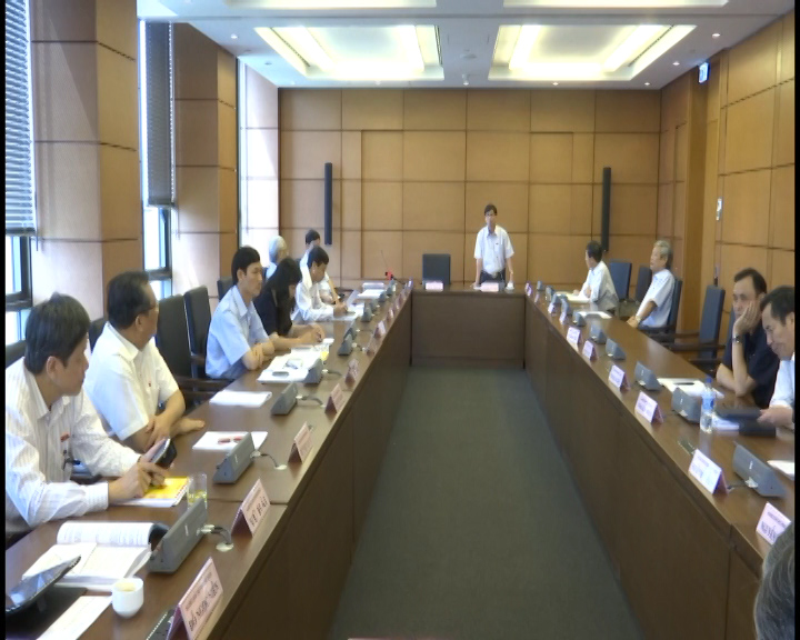 Парламент Вьетнама обсудил программу разработки законов и указов на 2016